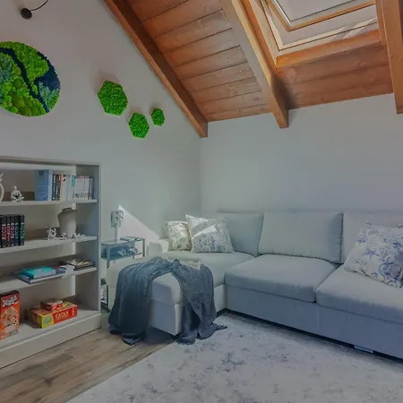 Skylight Apartment *