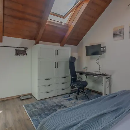 Skylight Apartment *