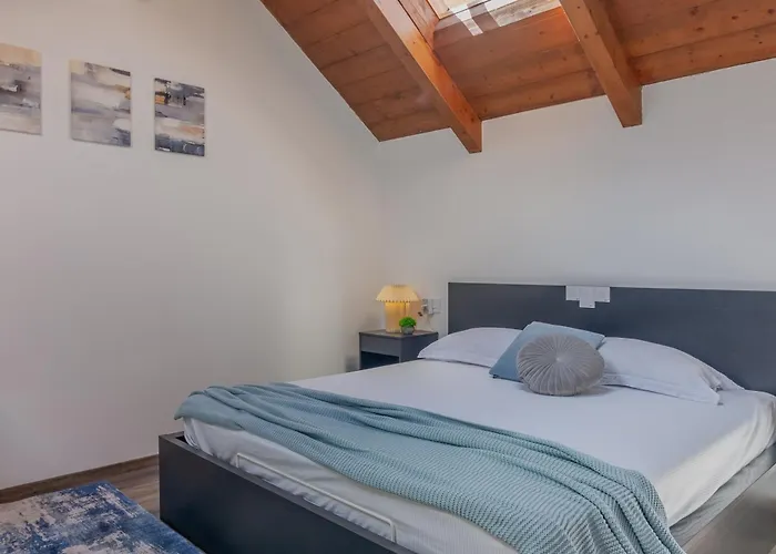 Skylight * Bellano